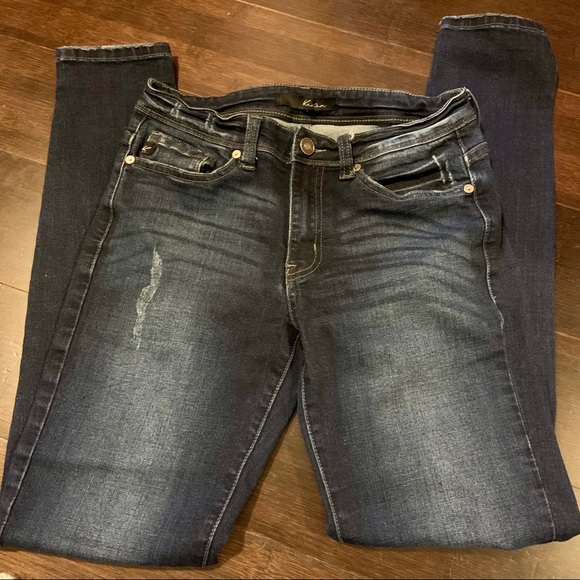 KanCan distressed blue jeans - Picture 1 of 4